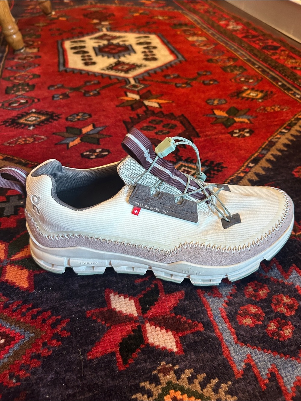 Women's On Cloud Sneakers with Cushioned Support - Picture 6 of 8